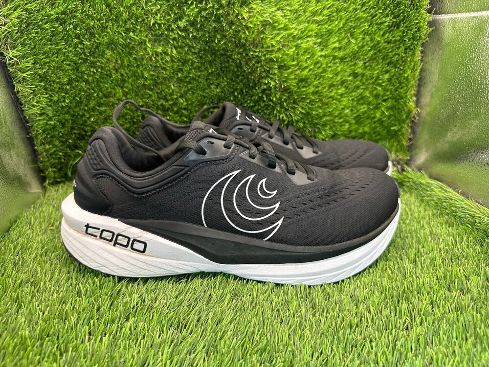 Topo Athletic Phantom 4 Athletic Sneaker Men's 11 Black Mesh Jogging Running Gym